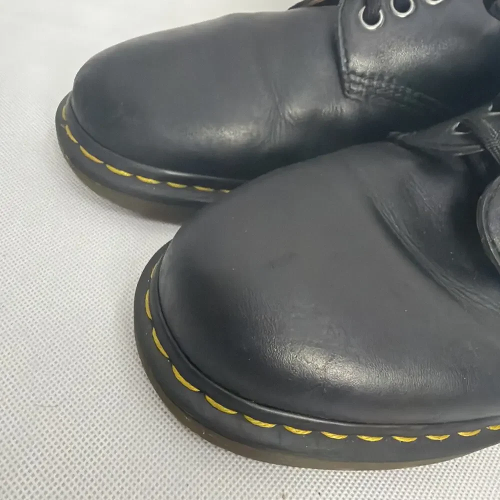 Dr. Martens 8053 Black Leather Men’s Shoes 8 (EU 41)
